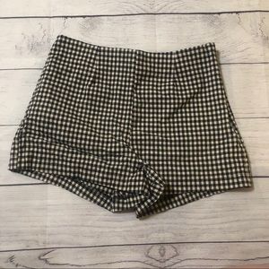 Kendall and Kylie High Waisted Shorts Size M